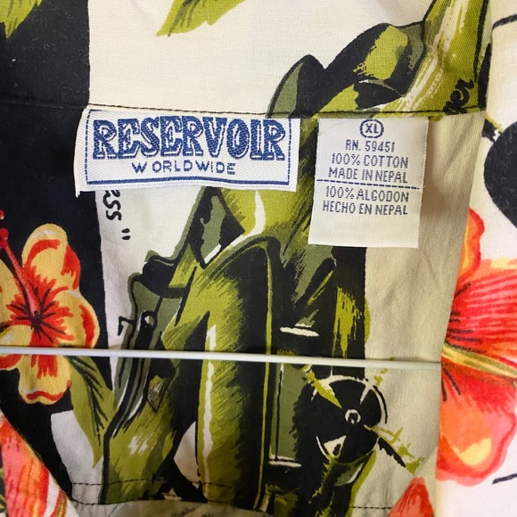 😎SOLD😎Men’s Reservoir Hawaiian Shirt - Picture 3 of 6